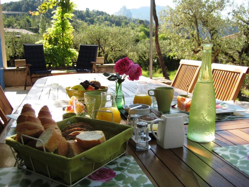 La Serenade Buis-les-Baronnies Exterior photo